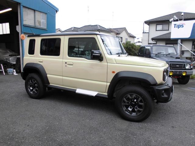 ジムニーノマド ＦＣ　ＦＣ　登録済み未使用車　ＬＥＤヘッドライト　リアフォグランプ　本革巻きステアリング　ハイビームアシストヒルディセントコントロール　リヤパワーウィンドウ　前席シートヒーター　ヘッドランプウォッシャー（9枚目）