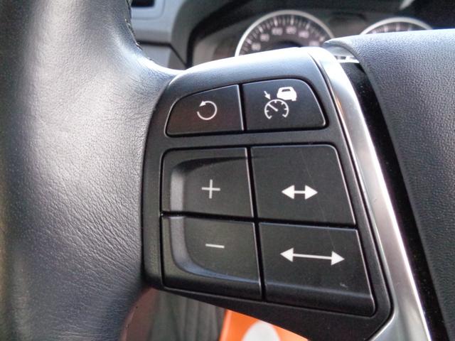 Ｖ７０ Ｔ４　ＳＥ　セーフティーＰＫＧ／本革パワーシート／オートトランク／ＨＤＤナビフルセグ／バックカメラ／前後ドラレコ／ヘッドレストモニター／ＨＩＤライト／禁煙車（28枚目）