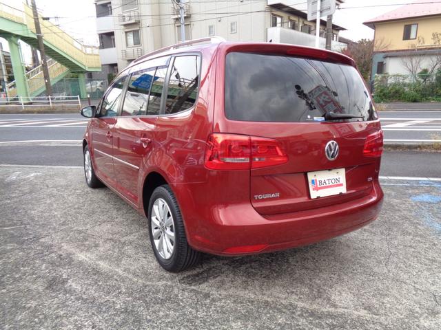 ゴルフトゥーラン ＴＳＩ　ハイライン　ワンオーナー／禁煙車／ＨＤＤナビ／フルセグ／バックカメラ／ＨＩＤライト（9枚目）