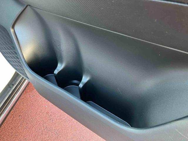 ロッキー Ｇ　９インチナビ・パノラマカメラ・ドラレコ・クルーズコントロール・ＥＴＣ装備（28枚目）