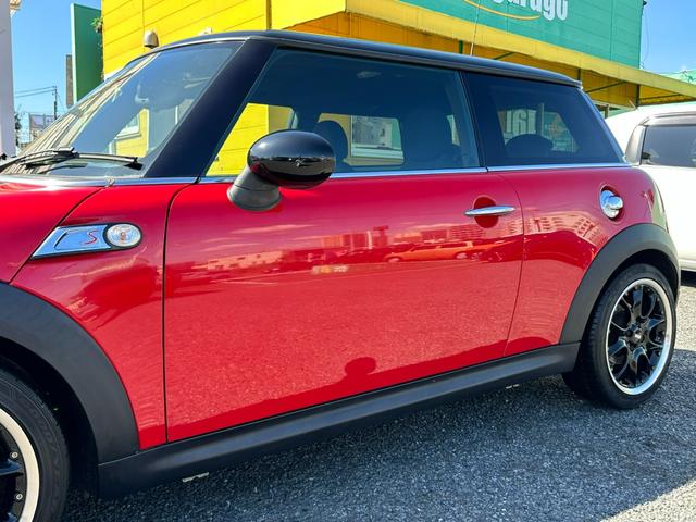 クーパーS ターボ車 純正オーディオ ハーマンカードンスピーカーシステム ETC 純正キーレスプッシュスタート パドルシフト 純正17インチAW HIDヘッドライト タイミングチェーン 禁煙車 記録簿付車両(48枚目)