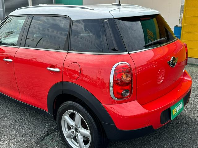 ＭＩＮＩ クーパー　クロスオーバー　ディーラー記録簿付車両　ワンオーナー車　禁煙車　社外黒革調シートカバー　ソニーポータブルナビＴＶ　ＥＴＣ　純正キーレスプッシュスタート　純正１６インチＡＷ　純正ＨＩＤヘッドライト　タイミングチェーン（41枚目）