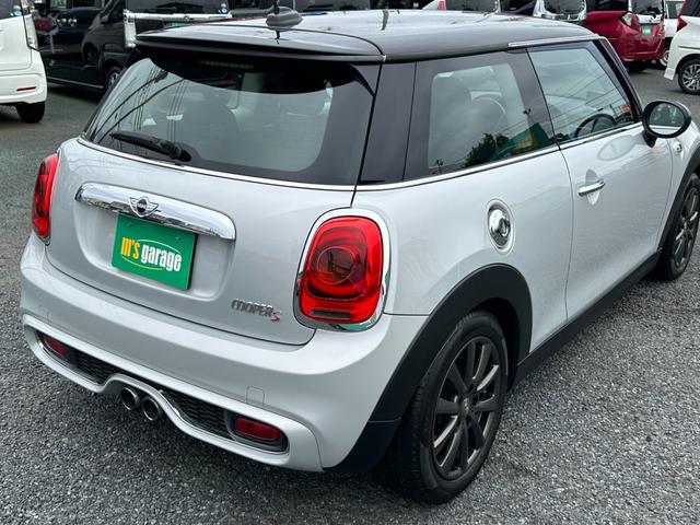 ＭＩＮＩ クーパーＳ　ターボ車　純正ナビ　ブルートゥース　ＵＳＢポート　ＥＴＣ　スマートキー　ユピテルレーダー　アイドリングストップ　ＳＰＡＲＣＯ１６インチＡＷ　ＬＥＤヘッドライト　ＬＥＤフォグ　ディーラー記録簿付　禁煙車（46枚目）