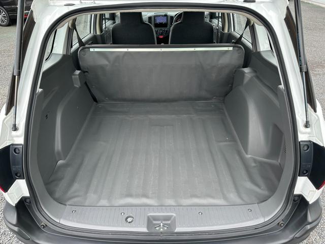 NV150AD VE 禁煙車 エマージェンシーブレーキ 衝突被害軽減ブレーキ 車線逸脱警報 カロッツェリアメモリーナビTV ETC 純正キーレス DVD再生 最大積載量450kg(41枚目)