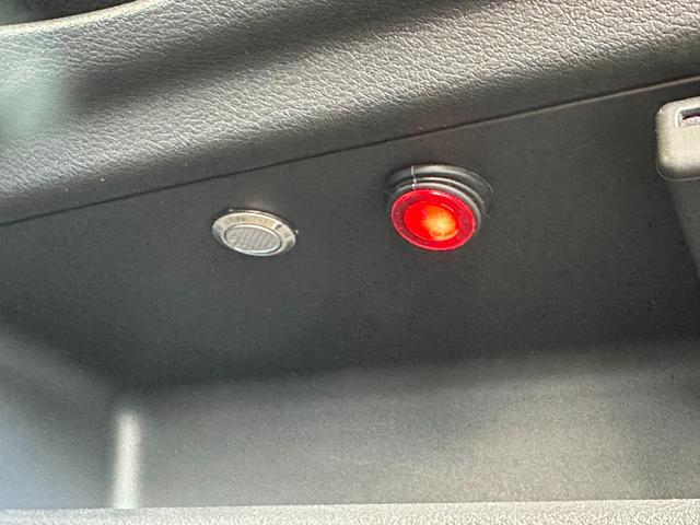 eKクロス T 4インチリフトアップキット 構造変更済公認車両 禁煙車 ワンオーナー車 ディーラー記録簿 純正ナビフルセグTV全方向カメラ ETC ドライブレコーダー デジタルインナーミラー XTREMEーJ14AW(40枚目)