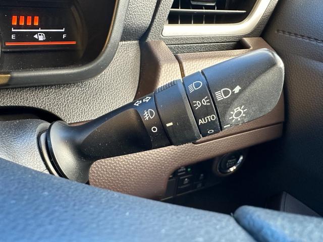 ルーミー G S 衝突軽減ブレーキ 誤発進抑制 禁煙車 純正ナビフルセグTVバックカメラ ブルートゥース ETC 前後2カメラドライブレコーダー 両側電動スライドドア シートヒーター クルーズコントロール LEDライト(28枚目)