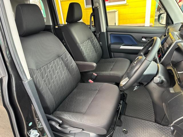 ルーミー カスタムG S 衝突軽減ブレーキ 誤発進抑制 ワンオーナー車 ケンウッドナビフルセグTV 純正全方向カメラ ブルートゥース 両側電動スライドドア 前席シートヒーター アイドリングストップ LEDヘッドライト&フォグ(41枚目)