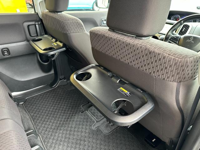 デリカＤ：２ ハイブリッドＭＺ　衝突軽減ブレーキ　誤発進抑制　禁煙車　純正ＳＤナビフルセグＴＶ　バックカメラ　ブルートゥース　ＥＴＣ　両側電動スライドドア　シートヒーター　クルーズコントロール　アイドリングストップ　ディーラー下取車（32枚目）