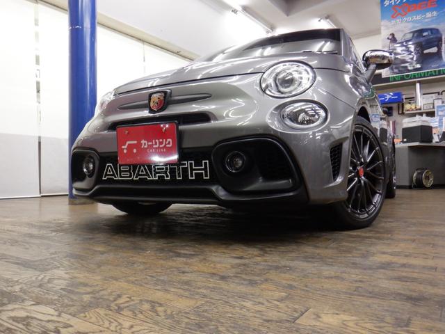 アバルト595 コンペティツィオーネ アルカンターラコンビ革シート/パドルシフト/純正タッチパネルオーディオ/HID/ETC/ブレンボキャリパー/Bluetooth/USB/前後ドラレコ/純正マット/スカッフプレート/クロームミラーカバー(4枚目)
