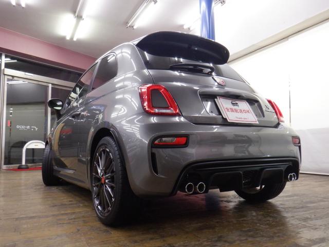 アバルト595 コンペティツィオーネ アルカンターラコンビ革シート/パドルシフト/純正タッチパネルオーディオ/HID/ETC/ブレンボキャリパー/Bluetooth/USB/前後ドラレコ/純正マット/スカッフプレート/クロームミラーカバー(19枚目)