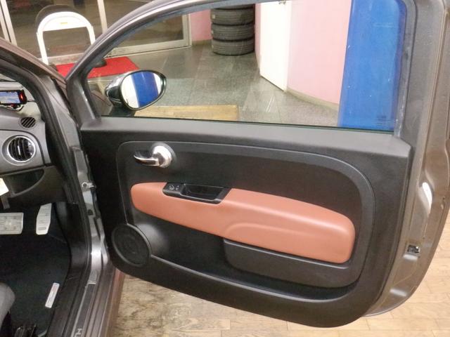 アバルト595 コンペティツィオーネ アルカンターラコンビ革シート/パドルシフト/純正タッチパネルオーディオ/HID/ETC/ブレンボキャリパー/Bluetooth/USB/前後ドラレコ/純正マット/スカッフプレート/クロームミラーカバー(68枚目)