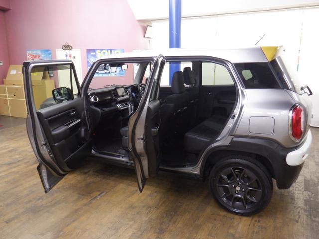 クロスビー ハイブリッドＭＺ　ブラックインテリアパッケージ特別仕様車／全方位モニターナビ／セーフティサポート／スペーシアカスタム用アームレストＢＯＸ装着／ガーニッシュ各部オプションイエロー／各部アルミ・ステンプレート化／禁煙車（23枚目）