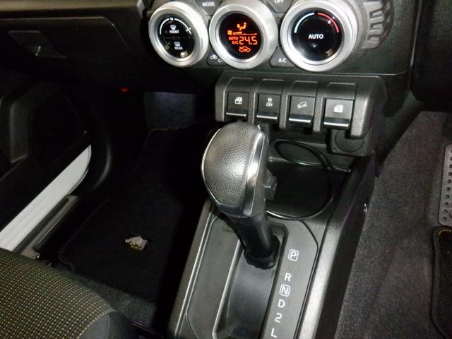 ジムニー ＸＣ　２インチリフトアップ／社外前後バンパー／ＣＬリンクラテラルロッド／車検対応たにぐちマフラー／ミニコン／アーシング／ナビ・フルセグＴＶ／シートヒーター／ＥＴＣ／前ドラレコ／ワンオーナー／記録簿／保証書（33枚目）