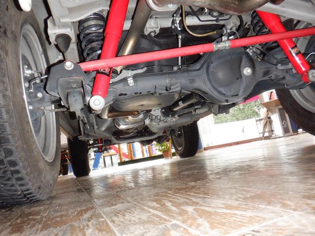 ジムニー ＸＣ　２インチリフトアップ／社外前後バンパー／ＣＬリンクラテラルロッド／車検対応たにぐちマフラー／ミニコン／アーシング／ナビ・フルセグＴＶ／シートヒーター／ＥＴＣ／前ドラレコ／ワンオーナー／記録簿／保証書（57枚目）