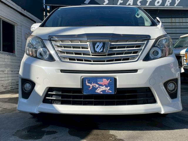 アルファード ２４０Ｓ　タイプゴールド　サンルーフ　アルパイン８型ナビ　フリップダウンモニター　両側パワースライドドア　バックカメラ　ＥＴＣ　ハーフレザーシート（2枚目）