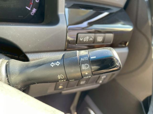 アルファード ２４０Ｓ　タイプゴールド　サンルーフ　アルパイン８型ナビ　フリップダウンモニター　両側パワースライドドア　バックカメラ　ＥＴＣ　ハーフレザーシート（35枚目）