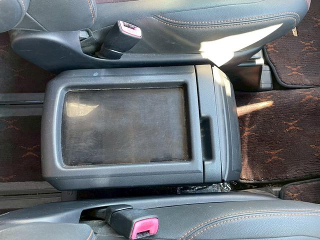 アルファード ２４０Ｓ　タイプゴールド　サンルーフ　アルパイン８型ナビ　フリップダウンモニター　両側パワースライドドア　バックカメラ　ＥＴＣ　ハーフレザーシート（44枚目）