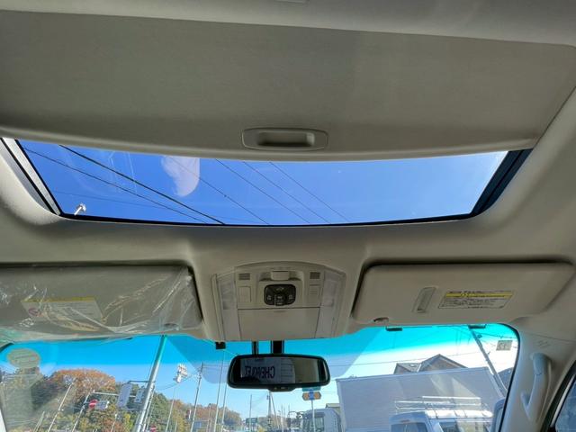 アルファード ２４０Ｓ　タイプゴールド　サンルーフ　アルパイン８型ナビ　フリップダウンモニター　両側パワースライドドア　バックカメラ　ＥＴＣ　ハーフレザーシート（50枚目）