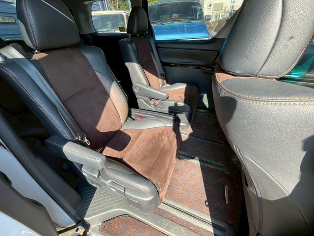 アルファード ２４０Ｓ　タイプゴールド　サンルーフ　アルパイン８型ナビ　フリップダウンモニター　両側パワースライドドア　バックカメラ　ＥＴＣ　ハーフレザーシート（54枚目）