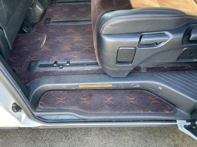 アルファード ２４０Ｓ　タイプゴールド　サンルーフ　アルパイン８型ナビ　フリップダウンモニター　両側パワースライドドア　バックカメラ　ＥＴＣ　ハーフレザーシート（63枚目）