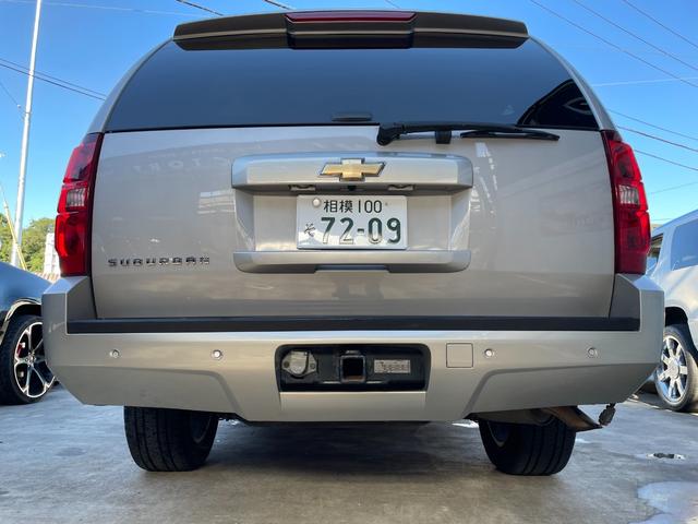 シボレーサバーバン ＬＴＺ　３列シート（15枚目）