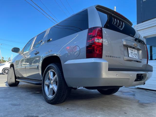 シボレーサバーバン ＬＴＺ　３列シート（18枚目）