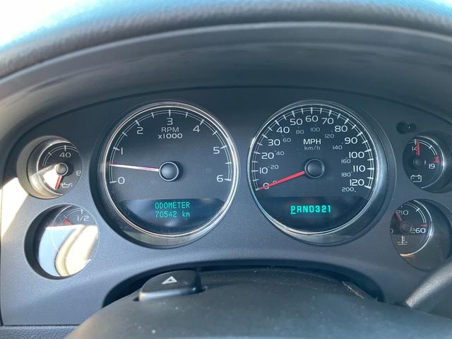 シボレーサバーバン ＬＴＺ　３列シート（33枚目）