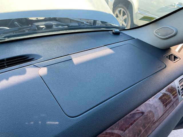 シボレーサバーバン ＬＴＺ　３列シート（44枚目）