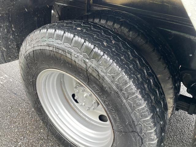 アトラストラック 　脱着装置付コンテナ専用車　ＫＹＯＫＵＴＯアームロール　型式ＪＭ０２－５１　積載３ｔ（11枚目）