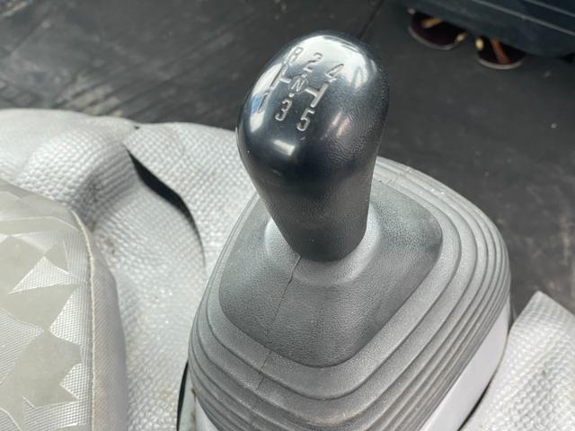 アトラストラック 　脱着装置付コンテナ専用車　ＫＹＯＫＵＴＯアームロール　型式ＪＭ０２－５１　積載３ｔ（16枚目）