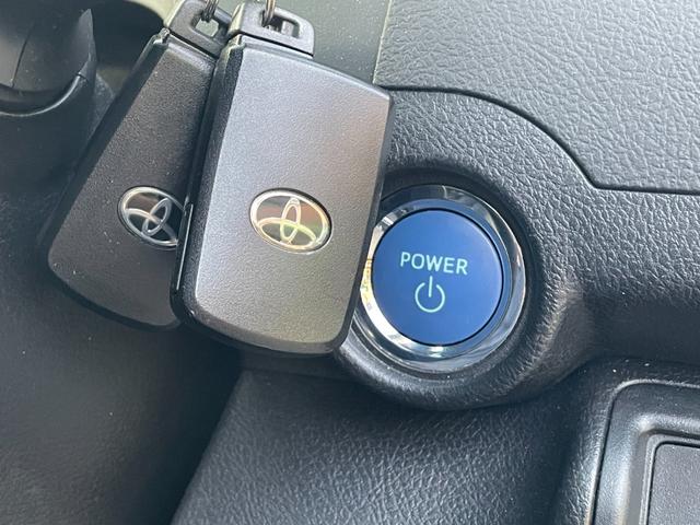 カムリ ハイブリッド　Ｇパッケージ　禁煙車　パワーシート　フルセグナビ　バックカメラ　Ｂｌｕｅｔｏｏｔｈ接続　ＥＴＣ　クルコン　ＨＩＤヘッドライト　スマートキー＆プッシュスタート　１７インチＡＷ　取説記録簿（16枚目）