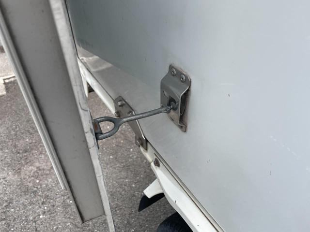 ミニキャブトラック 　中温冷蔵車－５℃　バックカメラ（10枚目）