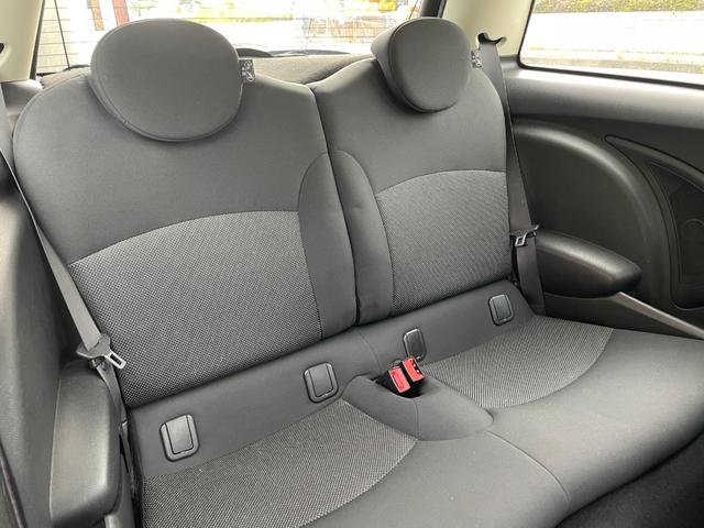 ＭＩＮＩ クーパー　禁煙車　ツートン　キーレス　１５インチＡＷ　ＥＴＣ　取説（19枚目）