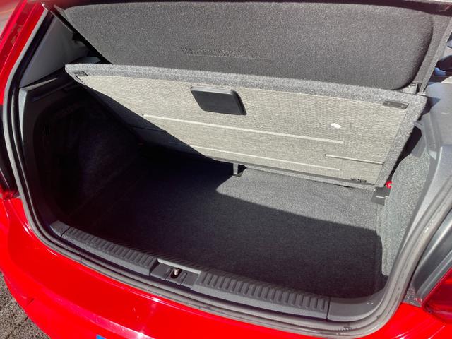 ポロ TSIコンフォートラインアップグレードパック 禁煙車 フルセグナビ バックカメラ CD DVD Bluetooth接続 ETC キーレス 追従式クルーズコントロール 15インチAW 取説記録簿(22枚目)