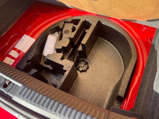 ポロ TSIコンフォートラインアップグレードパック 禁煙車 フルセグナビ バックカメラ CD DVD Bluetooth接続 ETC キーレス 追従式クルーズコントロール 15インチAW 取説記録簿(23枚目)