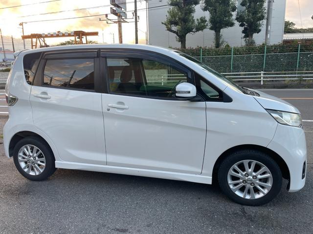 デイズ ハイウェイスター J 禁煙車 フルセグナビ バックカメラ CD Bluetooth接続 キーレス 14インチAW(5枚目)