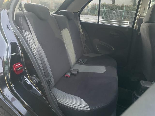 後席シートもきれいな状態！