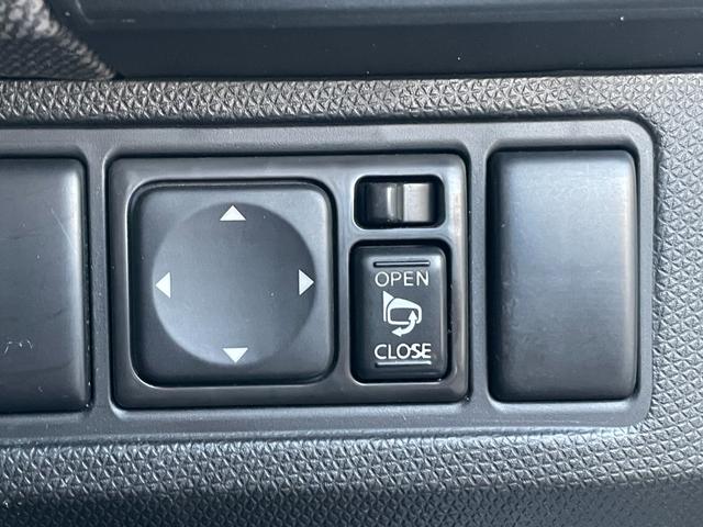 マーチ １２ＳＲ　５速ＭＴ　禁煙車　追加メーター　１５インチＡＷ　ＥＴＣ　ＡＵＴＥＣＨストラットタワーバー（15枚目）