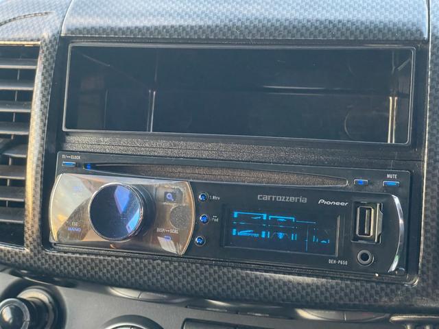 マーチ １２ＳＲ　５速ＭＴ　禁煙車　追加メーター　１５インチＡＷ　ＥＴＣ　ＡＵＴＥＣＨストラットタワーバー（17枚目）