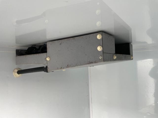 NT100クリッパートラック 中温冷蔵車-5℃ エアコン パワステ サイドドア(22枚目)