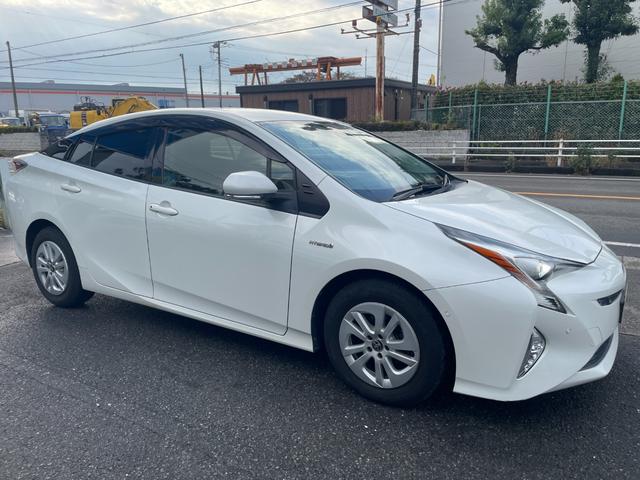 プリウス Sセーフティプラス 1オーナー 禁煙車 純正ナビTV バックカメラ Bluetooth接続 スマートキー&プッシュスタート ETC クルーズコントロール LEDヘッドライト 取説(5枚目)