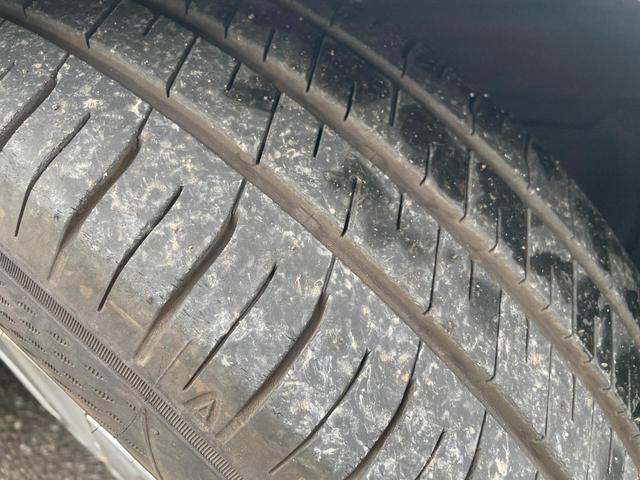 プリウス Sセーフティプラス 1オーナー 禁煙車 純正ナビTV バックカメラ Bluetooth接続 スマートキー&プッシュスタート ETC クルーズコントロール LEDヘッドライト 取説(10枚目)