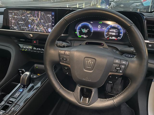 クラウンスポーツ Z 法人1オーナー 禁煙車 モデリスタ 純正ナビ パノラマビューモニタ ETC Bluetooth HDMI シートヒーター&クーラー パワーバックドア ツートンカラー ムーンルーフ 黒レザー 取説記録簿(17枚目)
