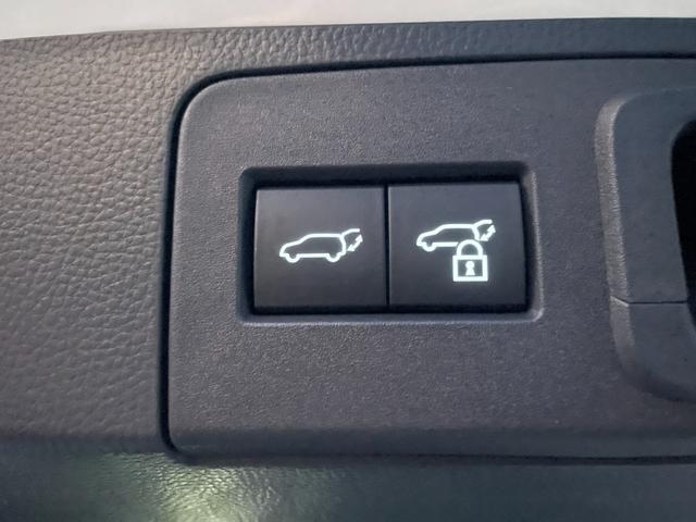 クラウンスポーツ Z 法人1オーナー 禁煙車 モデリスタ 純正ナビ パノラマビューモニタ ETC Bluetooth HDMI シートヒーター&クーラー パワーバックドア ツートンカラー ムーンルーフ 黒レザー 取説記録簿(31枚目)