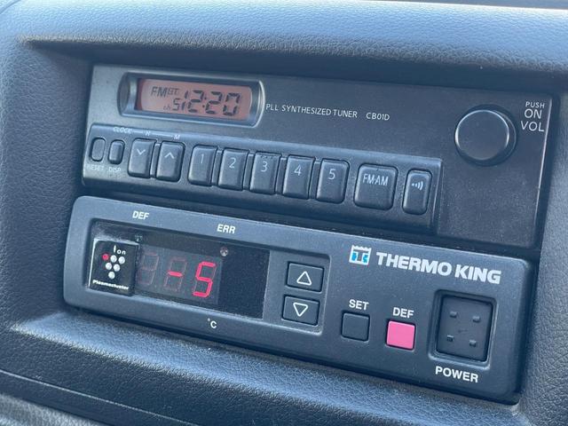 ＮＶ３５０キャラバンバン 　中温冷蔵車－５℃　ディーゼル　オートマ　４ドア　バックモニター　ＥＴＣ　キーレス　オートクロージャー　取説記録簿（14枚目）