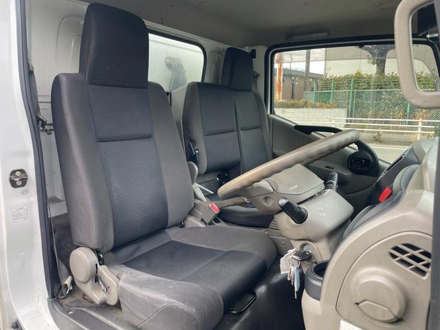 アトラストラック 　低温冷蔵車－３０℃　５速マニュアル　サイドドア　バックカメラ　ＥＴＣ　電動格納ミラー　９０°ストッパー（12枚目）