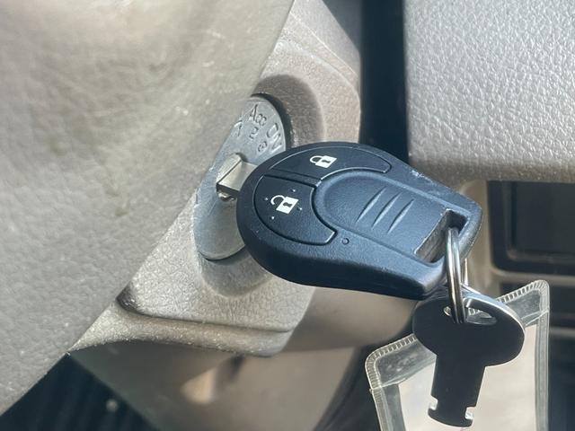 アトラストラック 　ディーゼル車　アルミバン　積載１３００ｋｇ　オートマ車　車輛総重量３７２５ｋｇ　跳ね上げ扉　台車収納　荷台寸法３０７×１６４×１９７電動格納ミラー　キーレス（25枚目）