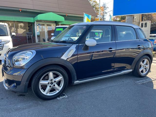 ＭＩＮＩ クーパー　クロスオーバー　禁煙車　キーレス　１６インチＡＷ　ツートンカラー　シートカバー　取説記録簿　本革調シートカバー（4枚目）