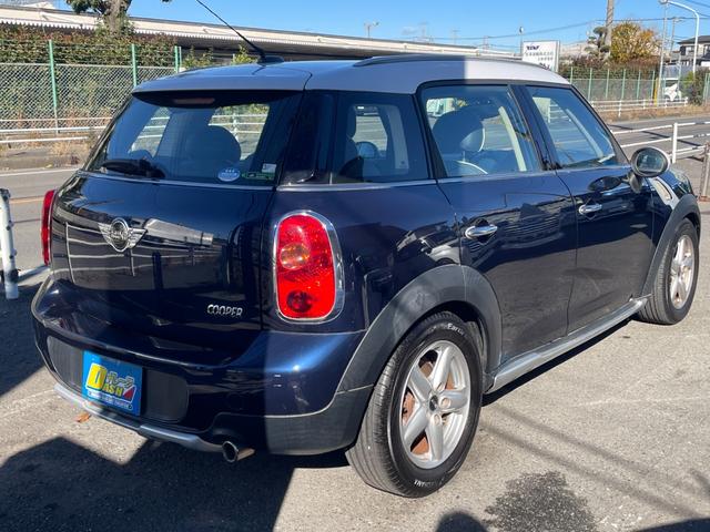 ＭＩＮＩ クーパー　クロスオーバー　禁煙車　キーレス　１６インチＡＷ　ツートンカラー　シートカバー　取説記録簿　本革調シートカバー（7枚目）
