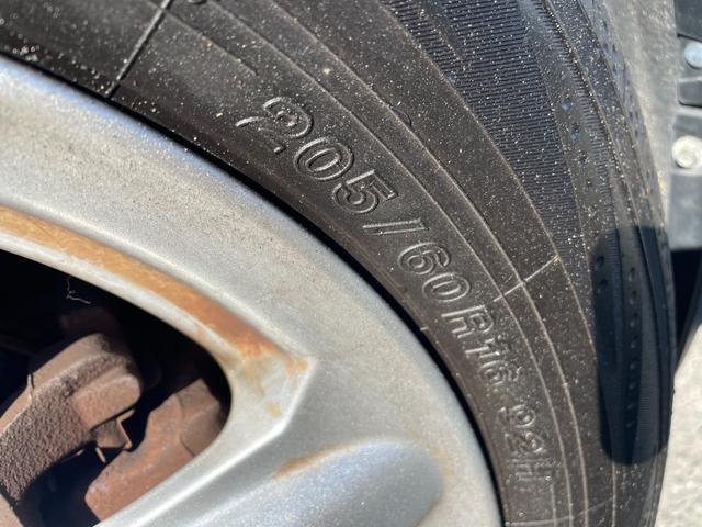 ＭＩＮＩ クーパー　クロスオーバー　禁煙車　キーレス　１６インチＡＷ　ツートンカラー　シートカバー　取説記録簿　本革調シートカバー（10枚目）